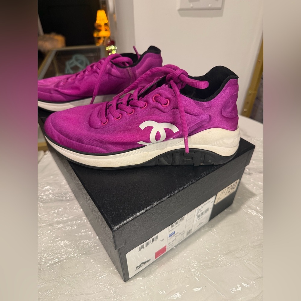 CHANEL Women's Fuchsia Sneakers